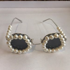 Pearl Lined Glasses